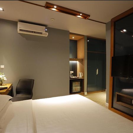 เดอะ ลิงค์ ย่างกุ้ง บูทิก โฮเต็ล Hotel ภายนอก รูปภาพ