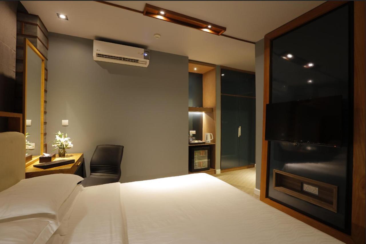 เดอะ ลิงค์ ย่างกุ้ง บูทิก โฮเต็ล Hotel ภายนอก รูปภาพ